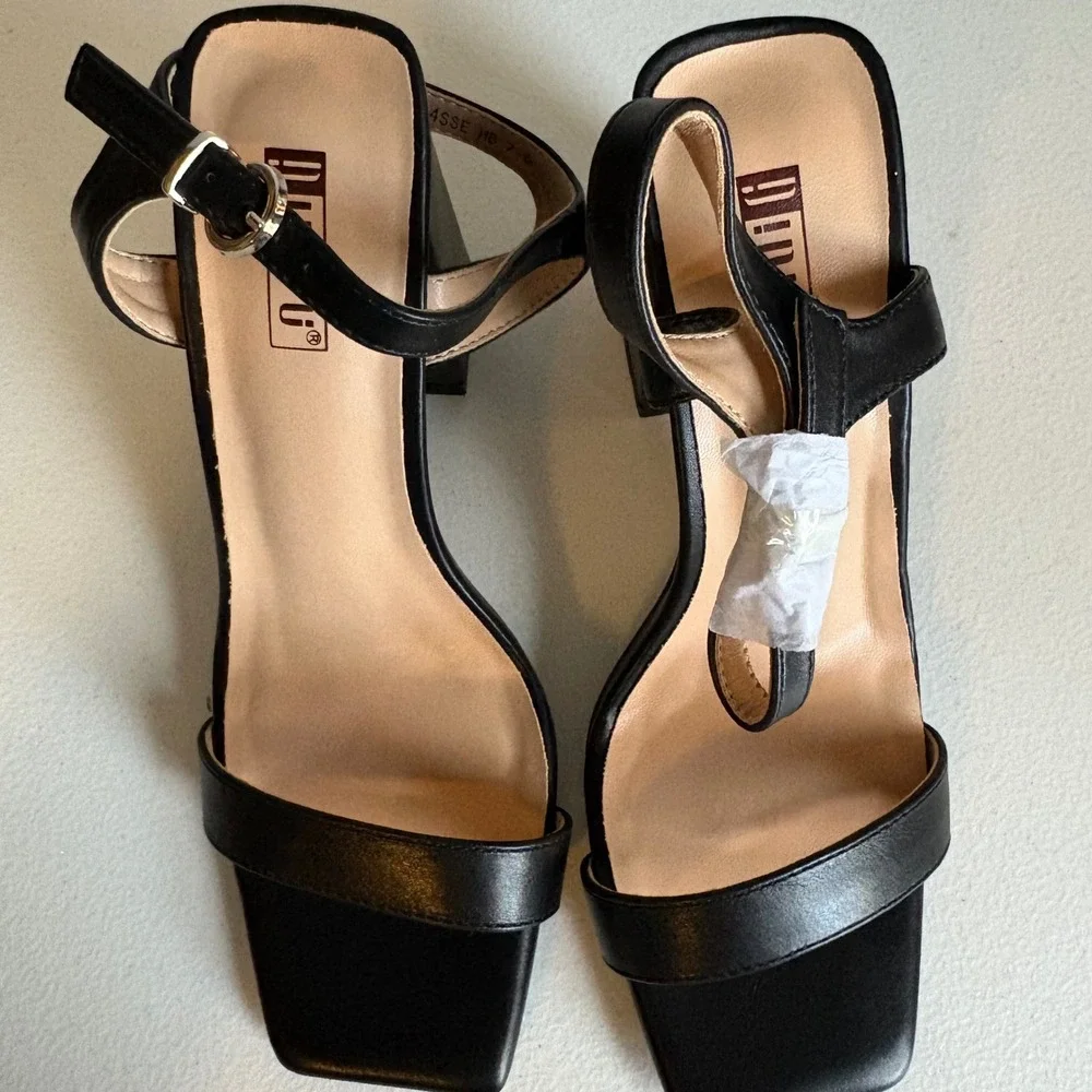 IDIFU Women Black Square Toe Ankle Strap Block‎ Heels Sandals Size 7.5